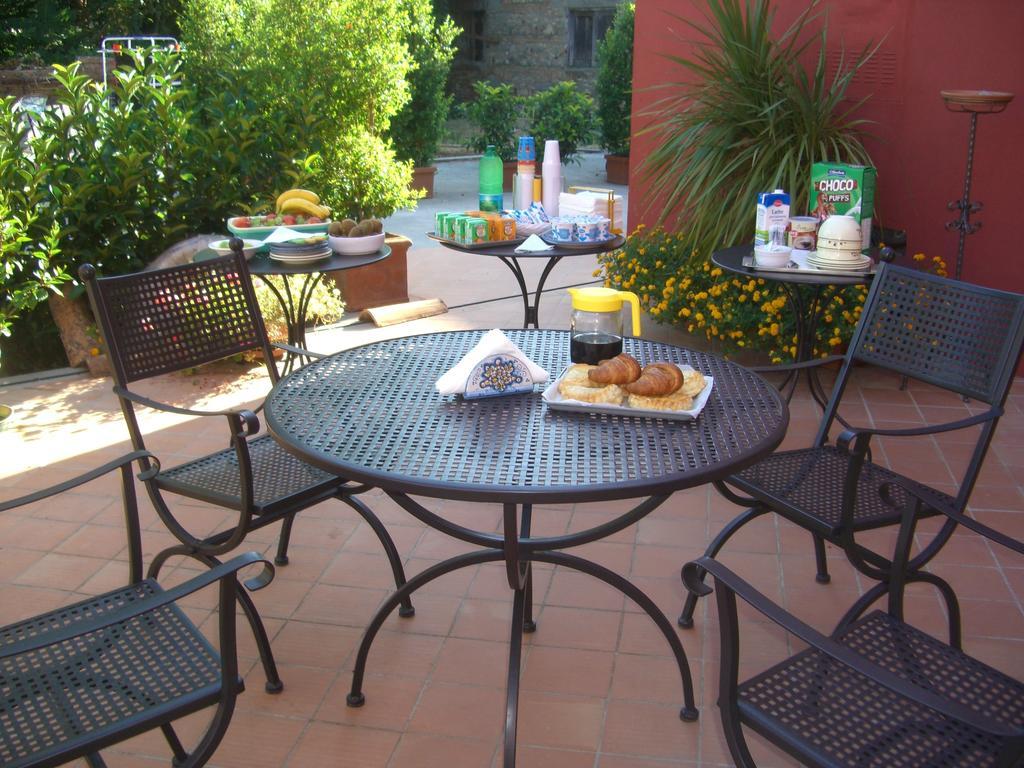 Il Casale Dei Conti Bed and Breakfast Barcellona Pozzo di Gotto Eksteriør billede